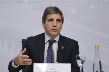 Luis Caputo se haría cargo del Ministerio de Economía en la gestión de Javier Milei.