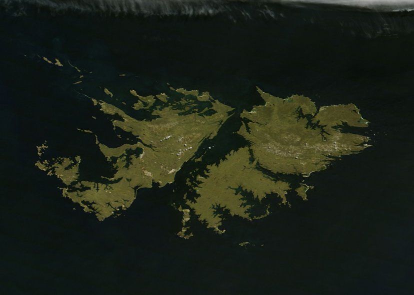 Amazon le respondió a un usuario que las Islas Malvinas que no son territorio británico.