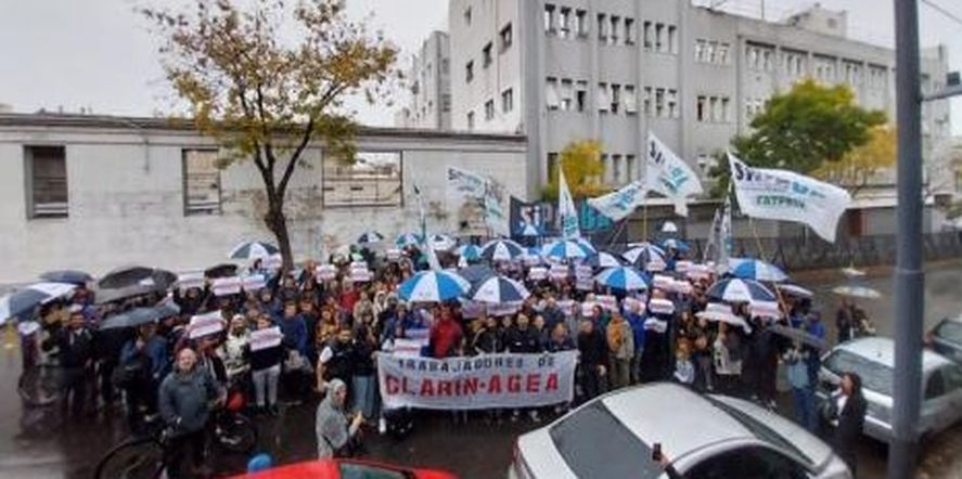 48 despedidos por mail en el Grupo Clarín: Paro y conciliación