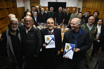 todo de acuerdo al plan: guillermo moreno junto a las tribus peronistas para armar un plan economico