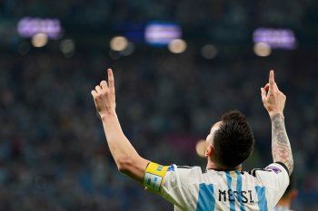 Lionel Messi festeja su gol en la Selección Argentina ante Australia en los octavos de final del Mundial Qatar 2022