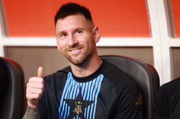 Lionel Messi, en el banco de la Selección Argentina.