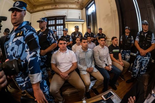condenan a perpetua a cinco de los ocho rugbiers por el crimen de fernando baez sosa