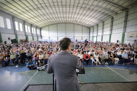 nosotros invertimos en las universidades: axel kicillof  volvio a cruzar a javier milei desde lujan