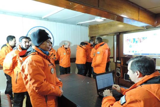 Los jefes de cada base coordinaron el censo en la Antártida