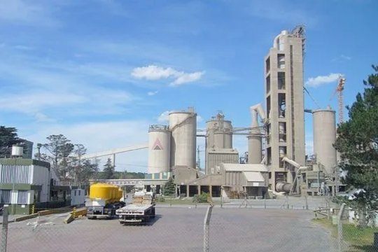 los despachos de cemento alcanzaron un nuevo record historico en la provincia