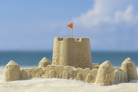 arte en la playa: asi sera el concurso nacional de castillos de arena 2023