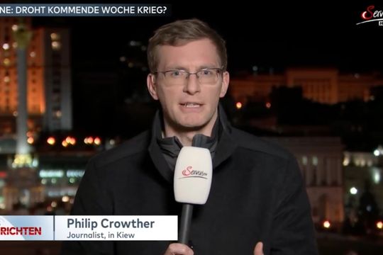 el periodista philip crowther informa en 6 idiomas desde ucrania