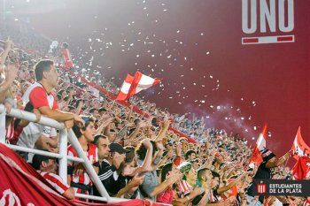 Estudiantes agotó las entradas para el Clásico Platense.