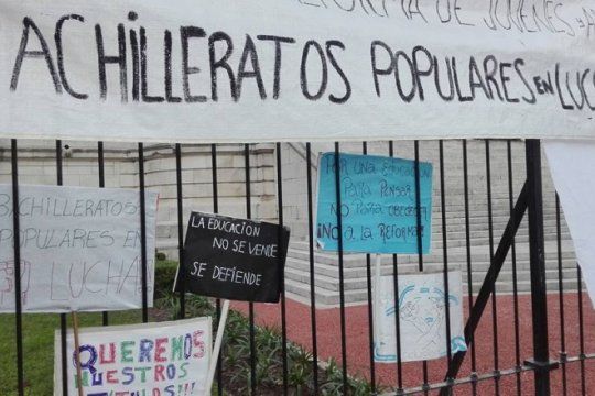 en defensa de bachilleratos de adultos bonaerenses, exigen respuestas al ministerio de educacion