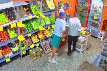 San Fernando: pidió un kilo de papas, le tiró gas pimienta al verdulero y le robó