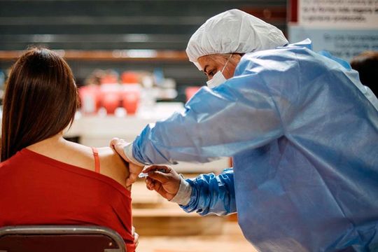 vacunacion libre en la provincia para mayores de 35 anos