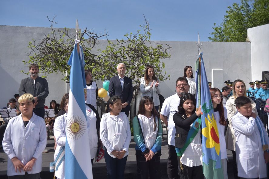 El intendente, Julio Alak dijo presente en el acto