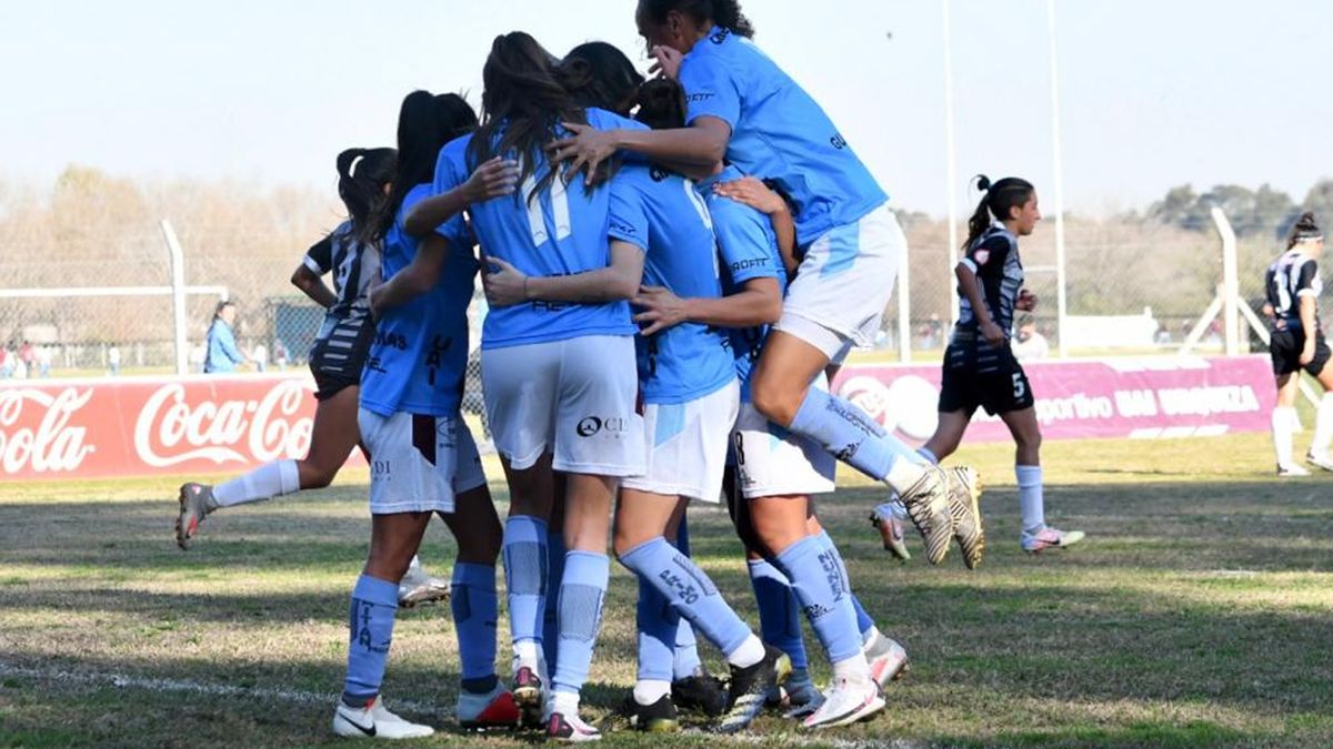 Fútbol Femenino: UAI Urquiza Goleó Y Sacó Pasaje A Semis | CieloSport