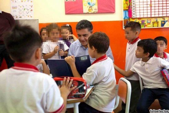 Contra el cierre de escuelas, Jorge Macri quiere que la educación sea declarada un servicio esencial.