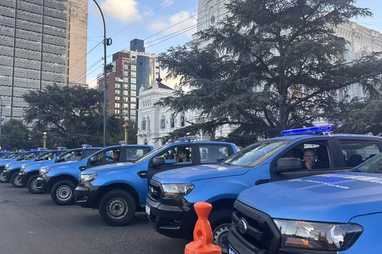 Patrullas, capacitación y acción por barrio: así es el plan de seguridad que coordinan La Plata y la Provincia