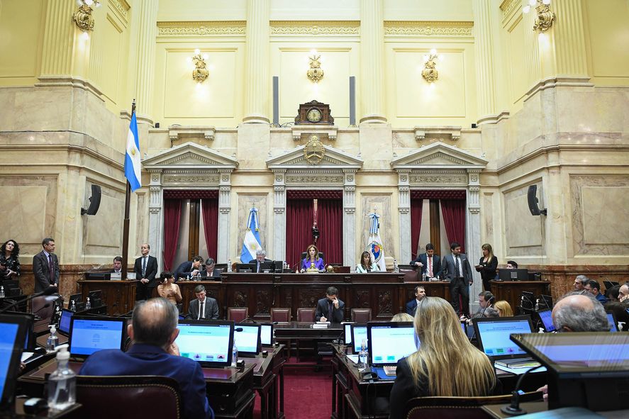 De forma ajustada, el Frente de Todos reunió  37 votos y aprobó por unanimidad un repudio contra el atentado a Cristina Kirchner