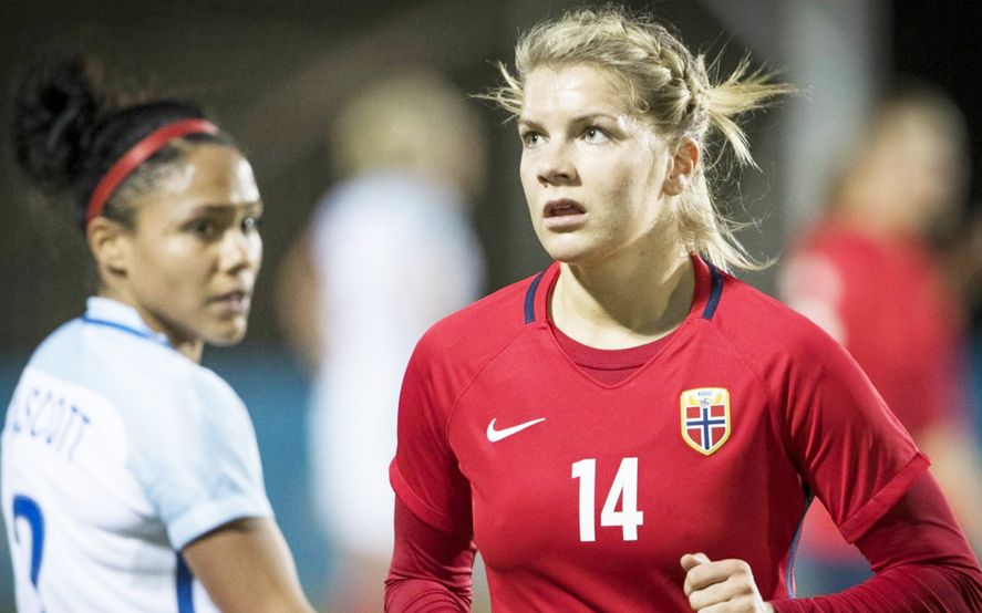 Ada Hegerberg, ícono del fútbol femenino, no juega por Noruega desde hace varios años como protesta en busca de igualdad.