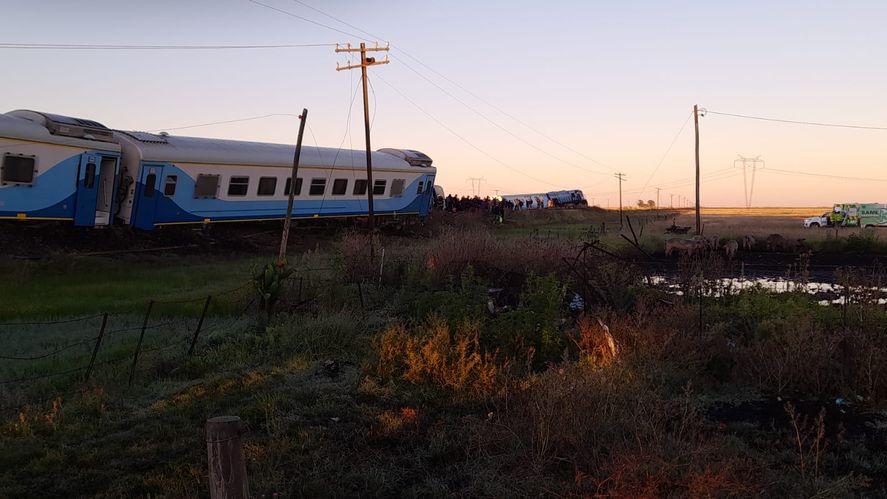 Más de 10 pasajeros del tren tienen heridas leves 