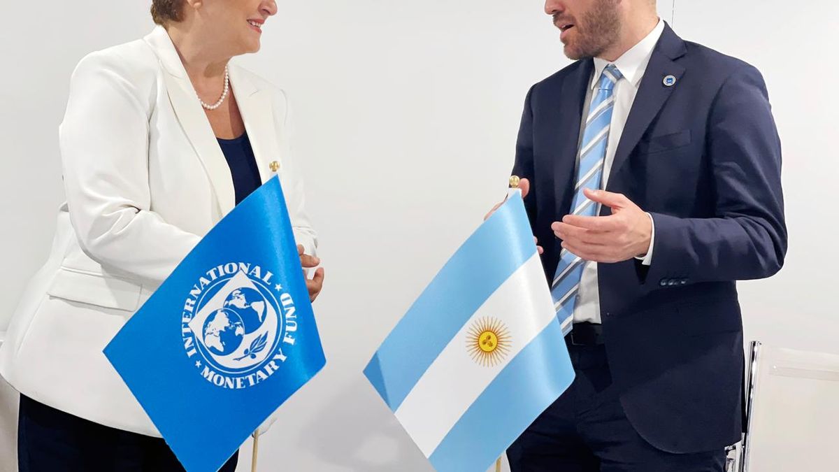 Аргентина 24. The Argentine's Ministers. World debt IMF.