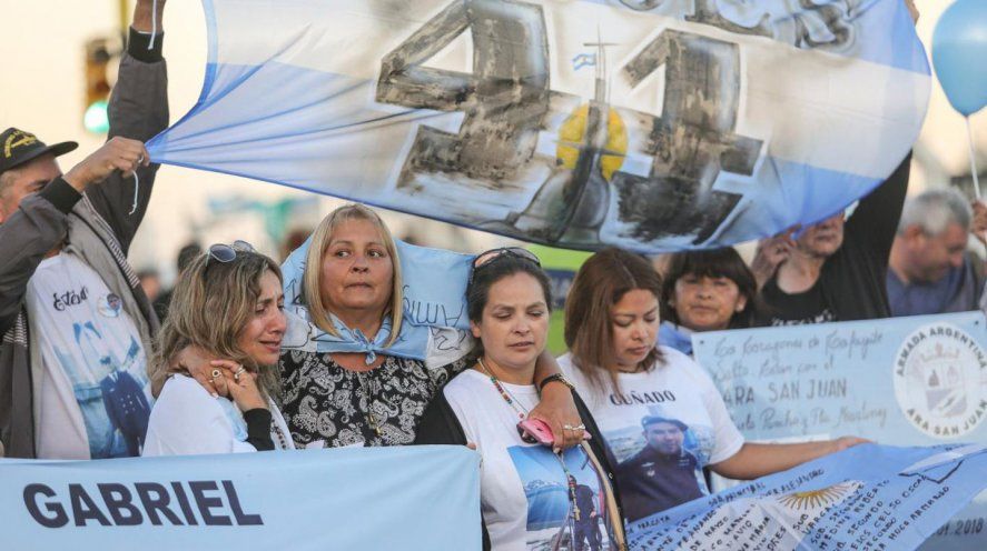 Familiares de las víctimas del ARA San Juan apoyaron a Facundo Manes
