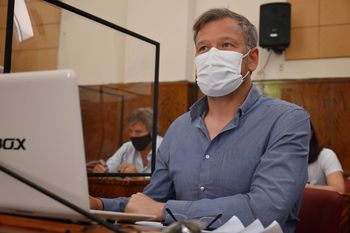  Marcos Gutiérrez, presidente del bloque del Frente de Todos de Mar del Plata, acusó al intendente Guillermo Montenegro de ocultar un tarifazo antes de las elecciones. 