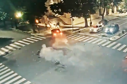 Así fue el trágico accidente entre dos motos y un auto en La Plata