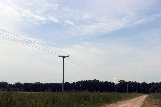 ¿cien pueblos sin luz?: el gobierno nacional quiere eliminar un fondo clave a las cooperativas bonaerenses