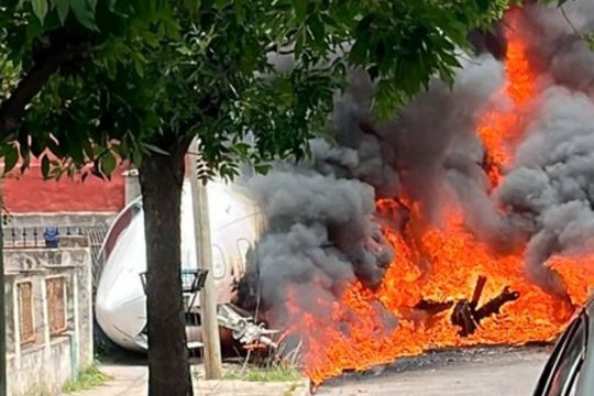 Así quedó el avión que se estrelló en San Fernando.