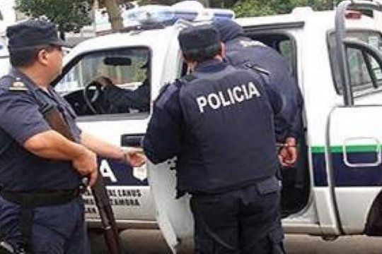 prision preventiva para 9 policias acusados de robar cocaina