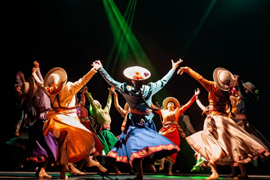 ¿Cómo ver al ballet de Lomas de Zamora en el Cosquin Folklore 2024?