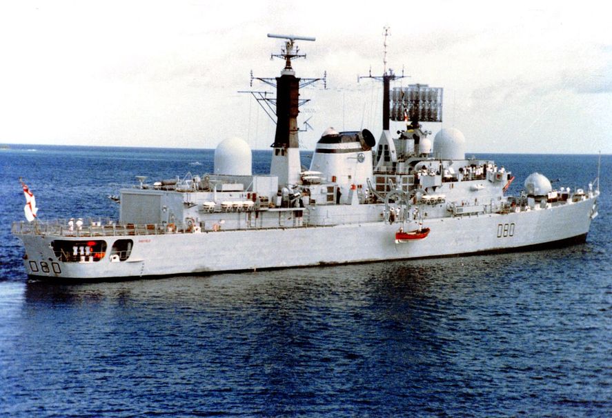 El HMS Sheffield, hundido en Malvinas por la Fuerza Aérea Argentina, era uno de los pocos buques que no cargaba armas nucleares.