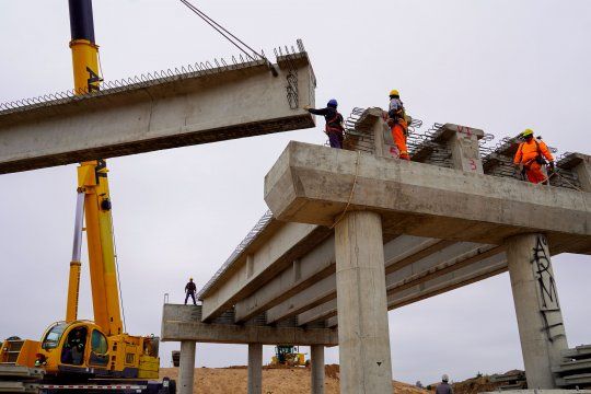 asi es el nuevo puente sobre la autopista presidente peron