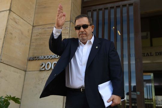 Maslatón ratificó en la Justicia las denuncias contra Javier Milei