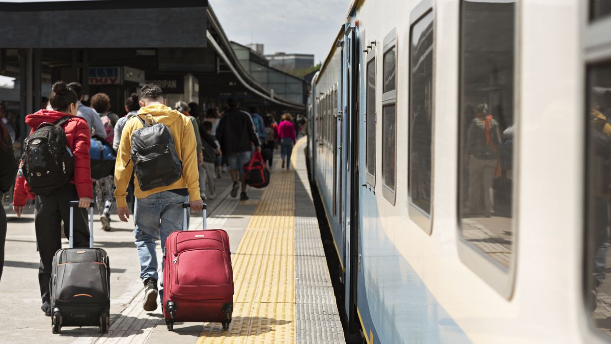 Salieron A La Venta Los Pasajes En Tren De Larga Distancia Para Julio ...