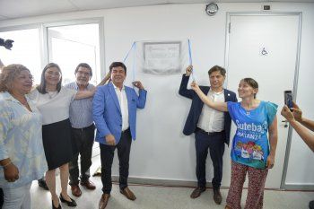 Axel Kicillof y Fernando Espinoza encabezaron la inauguración del nuevo jardín de infantes inaugurado en Virrey del Pino.