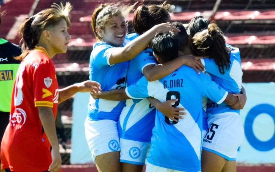 El fútbol femenino de Villa San Carlos descendió pero buscará volver rápido a la Primera de AFA.