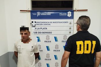 Trabajaba a una cuadra de donde cometió un violento robo y tenía pedido de captura internacional