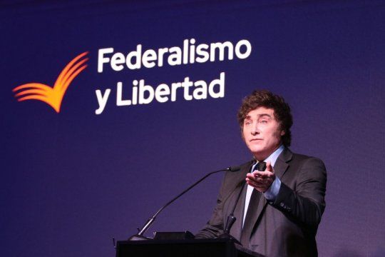 es todo o nada: javier milei le retruco a mauricio macri y tensiona el escenario bonaerense de cara al 2025