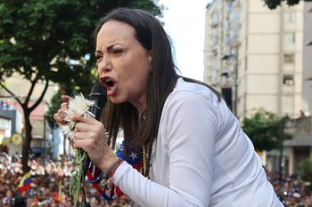 Detienen en Venezuela a María Corina Machado al salir de una marcha opositora