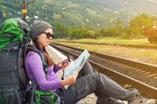 ¿vacaciones al aire libre?: todo lo que no te puede faltar si vas de camping, mochila o en casa rodante