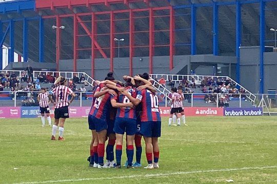 El fútbol femenino de San Lorenzo goleó a Estudiantes.