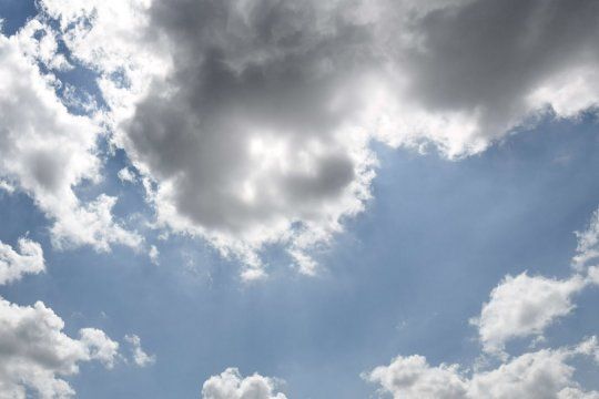 El tiempo en la ciudad: dia nublado y chaparrones aislados según indicó el SMN