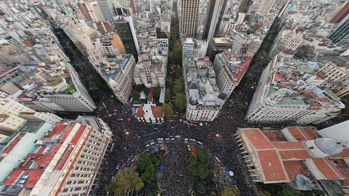 Tras La Masiva Marcha, Autoridades De Las Universidades Se Reúnen Con ...