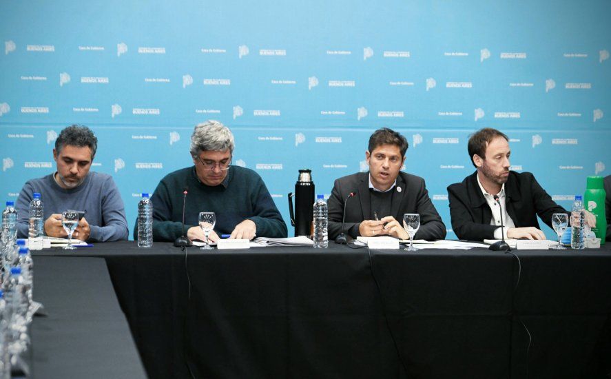 En junio, Axel Kicillof recibi&oacute; a dirigentes del agro para analizar cambios en el impuesto inmobiliario rural.