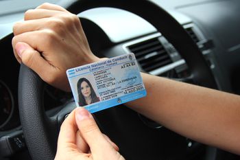 Arranca un nuevo curso para que jóvenes de 16 a 21 años saquen la licencia de conducir: cómo inscribirse.