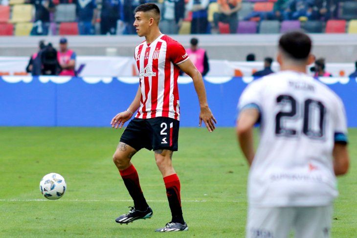 Zaid Romero en acción en la Final entre Estudiantes y Vélez.