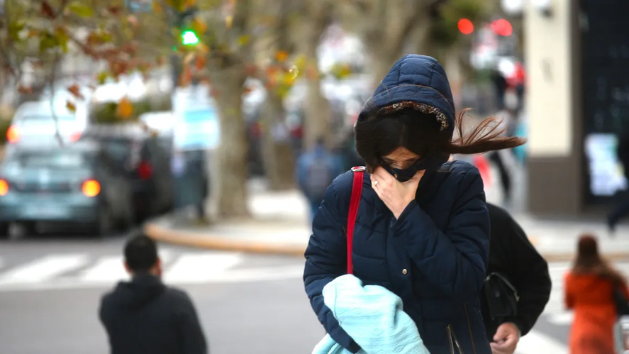 Varias ciudades bonaerenses en alerta amarilla por frío extremo: cuáles son