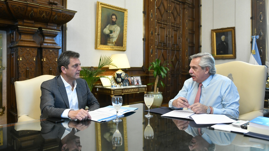 El presidente Alberto Fernández y el ministro de Economía encaran la jornada con presencia en una obra clave a la que apuestan desde el Frente de Todos.