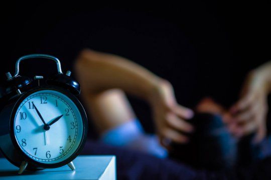 ¿dormis mal en cuarentena? enterate por que y cuales son las 10 claves para ordenar tu ciclo de sueno